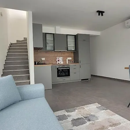 Lake27apartman Апартаменты Сантод